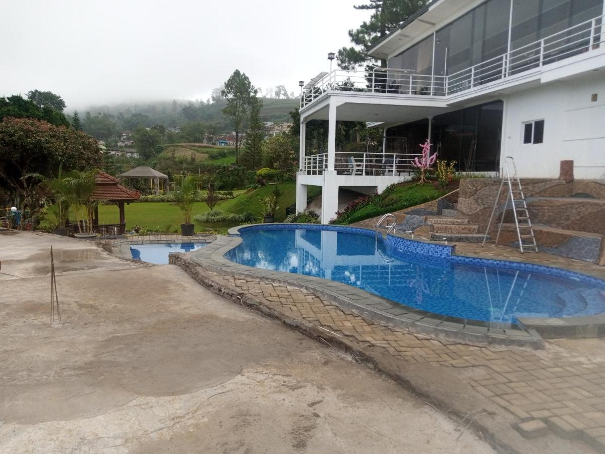 Villa Kaca 88 Cianjur Exteriér fotografie
