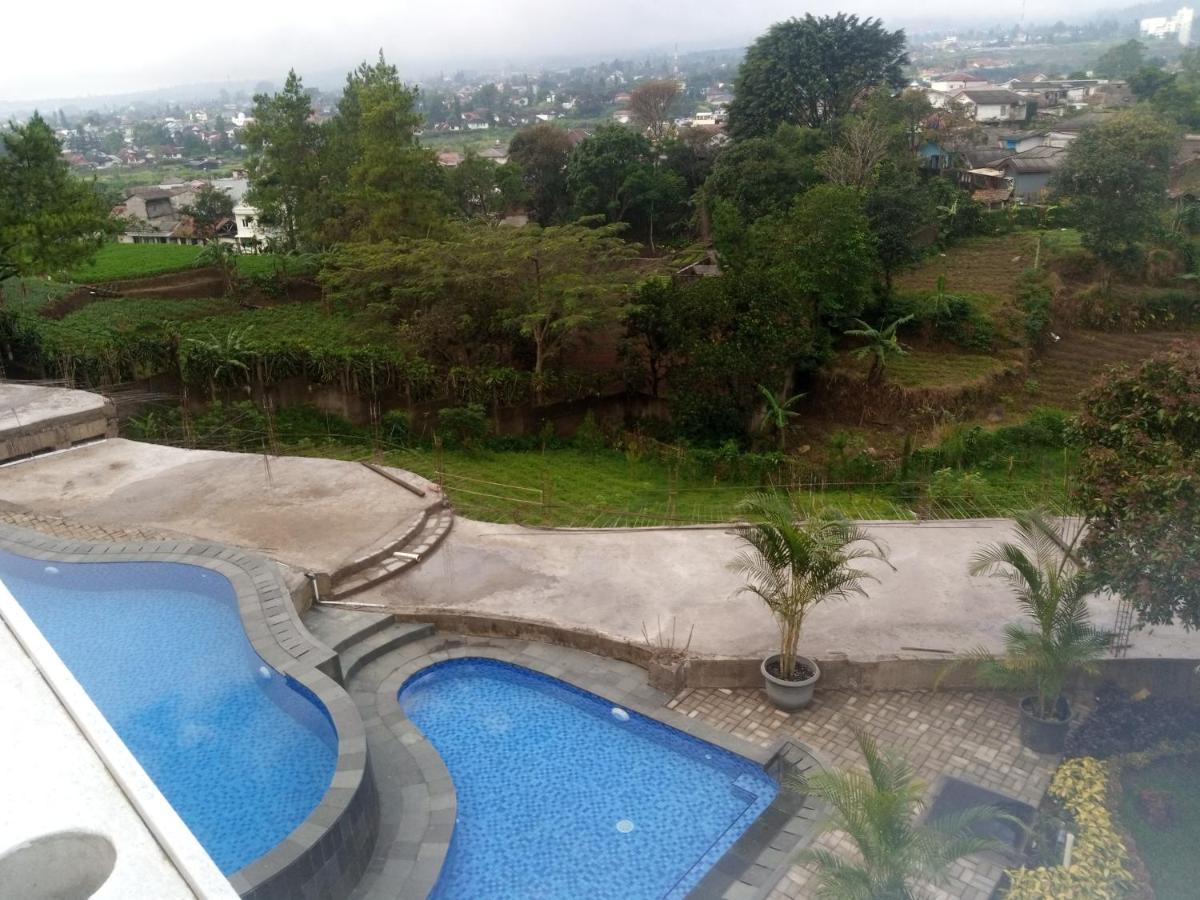 Villa Kaca 88 Cianjur Exteriér fotografie