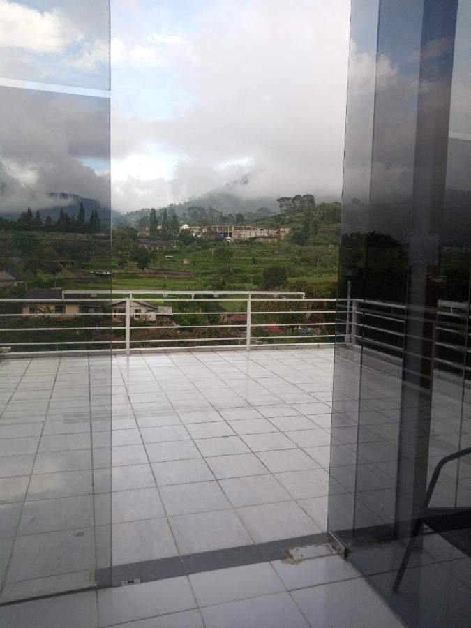 Villa Kaca 88 Cianjur Exteriér fotografie