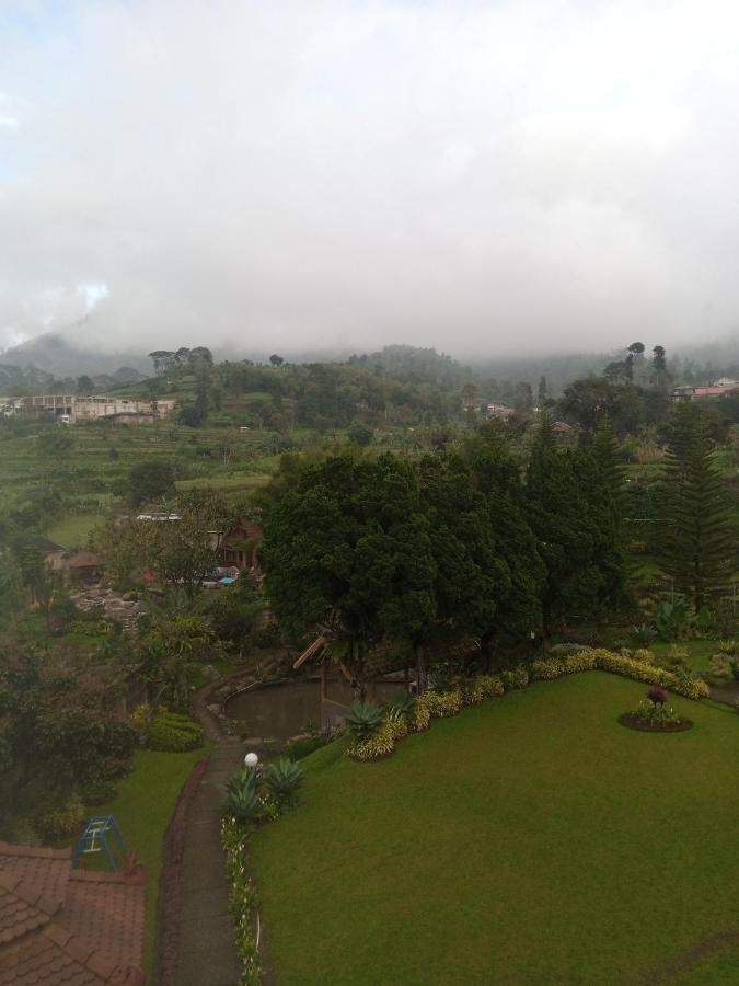 Villa Kaca 88 Cianjur Exteriér fotografie